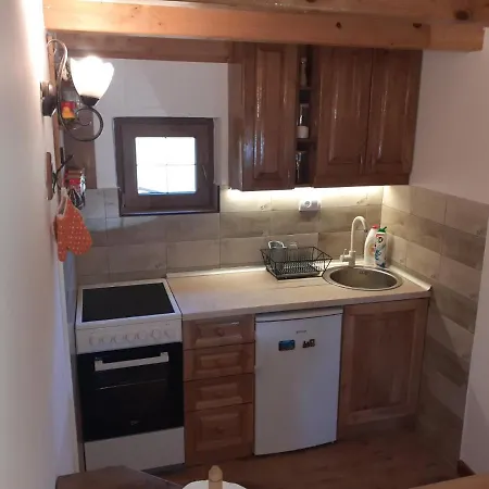 Mountain House Tadic 2 *