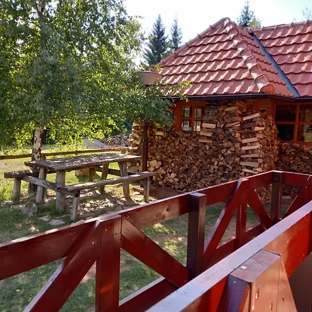 Mountain House Tadic 2 *
